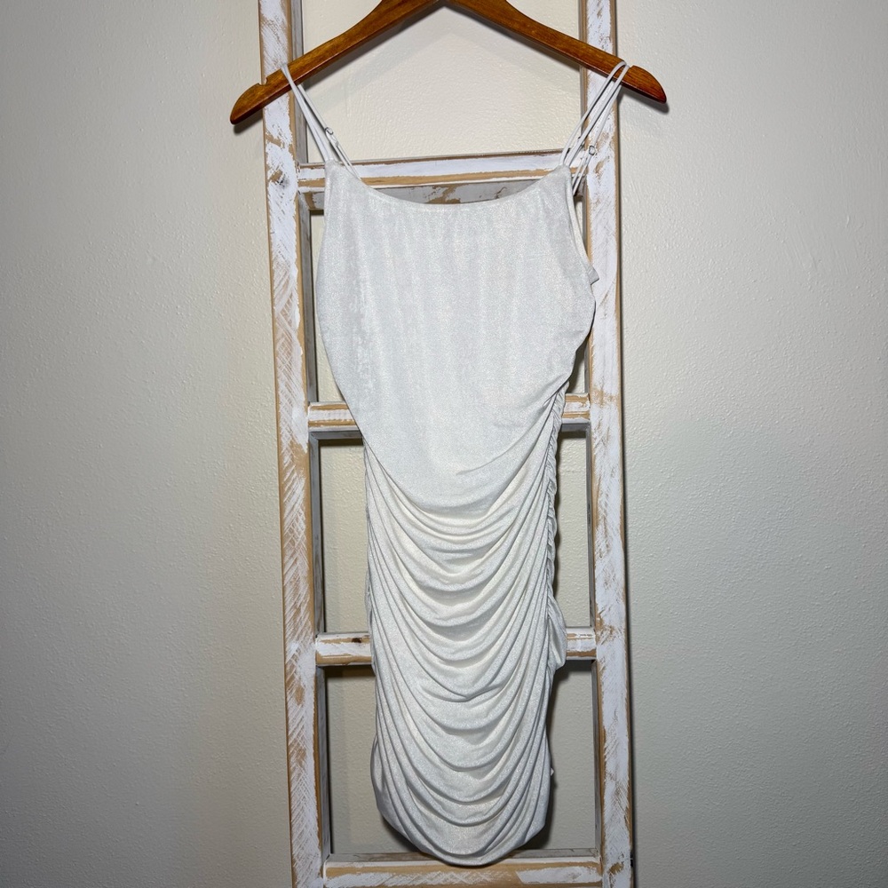 Lucy in the Sky White Bridal Homecoming Prom Shimmery Dress Size M